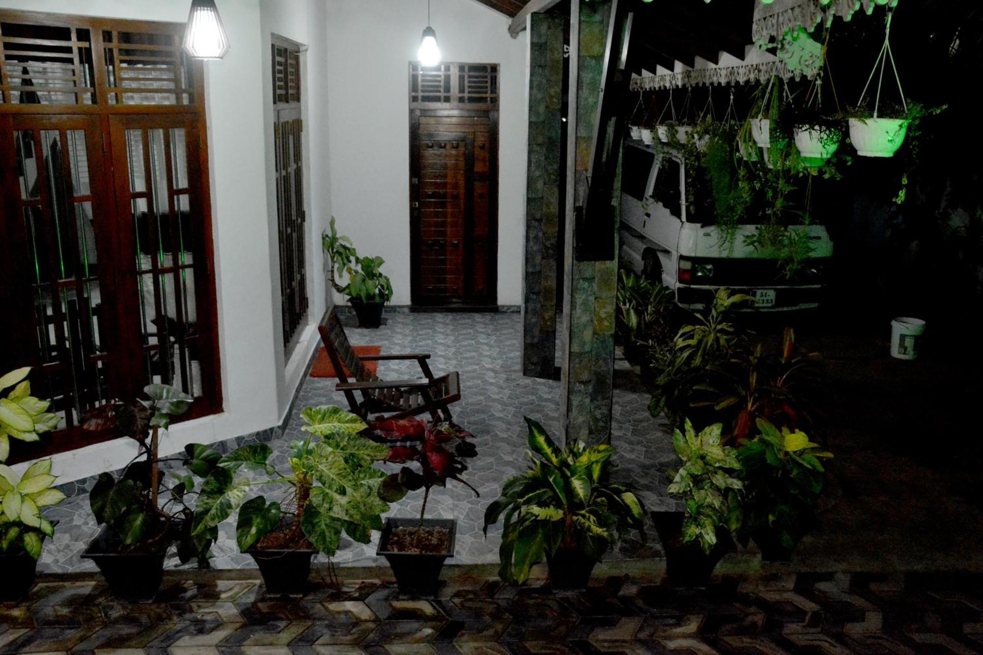 Sumimal Resort Polhena Матара Екстериор снимка